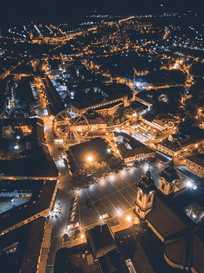 Bb21 Apartman Eger - City Centre エクステリア 写真